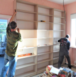       В Ивантеевской модельной библиотеке идёт сборка новой мебели    
