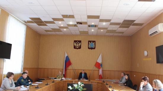 Состоялось заседание комиссии по делам несовершеннолетних и защите их прав администрации Ивантеевского муниципального района 